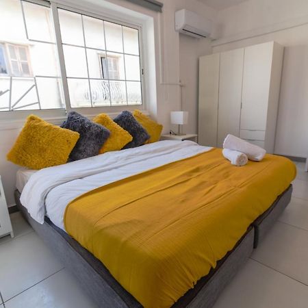 Jana'S 2-Br Apartment In Larnaca Extérieur photo