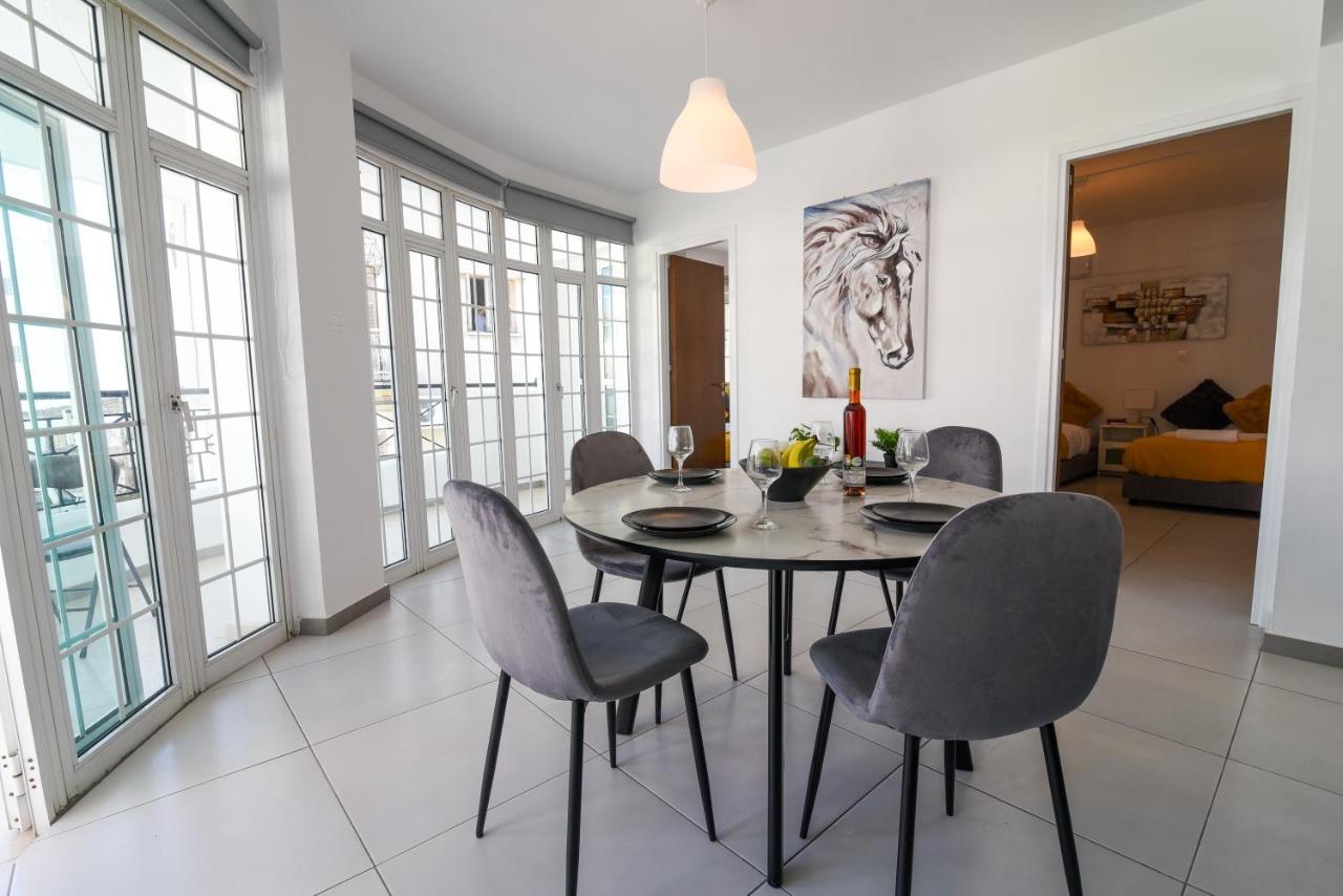 Jana'S 2-Br Apartment In Larnaca Extérieur photo